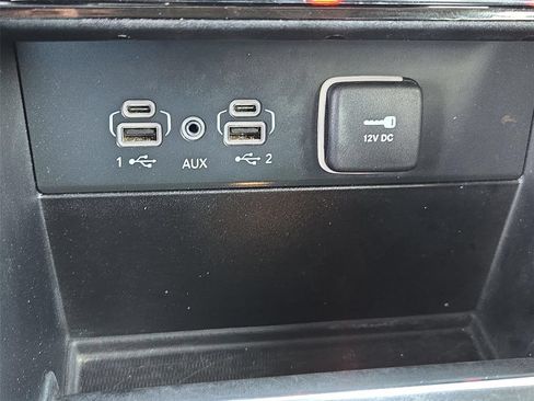 Used 2023 Jeep Grand Cherokee Limited RWD image 34