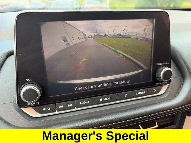 Used 2023 Nissan Rogue SV FWD image 21