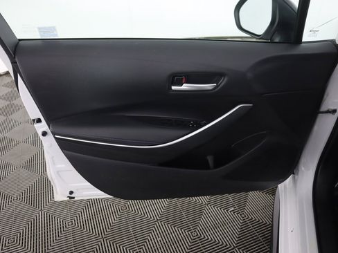 Used 2022 Toyota Corolla SE image 19