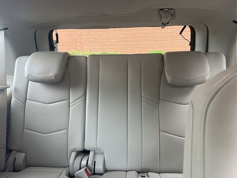 Used 2016 Cadillac Escalade Premium AWD/4WD image 17