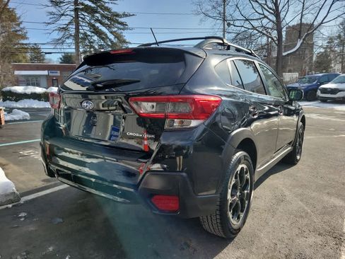 Used 2021 Subaru Crosstrek 2.0i image 3