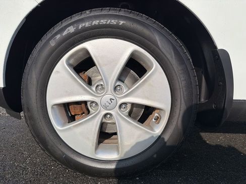 Used 2016 Kia Soul image 14