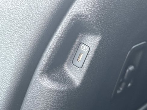 Used 2024 Kia Sportage EX FWD image 18