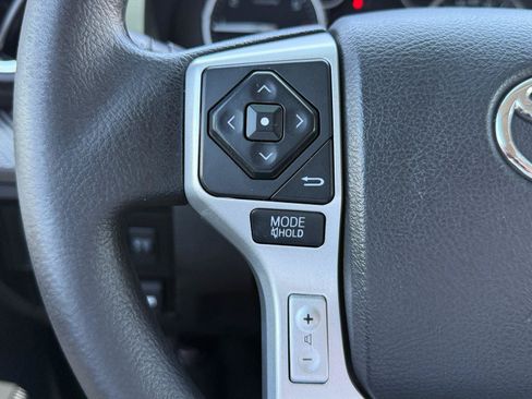 Used 2015 Toyota Tundra SR5 w/ SR5 Upgrade Package RWD image 26