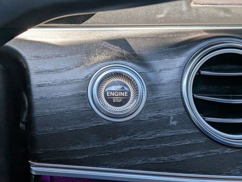 Used 2019 Mercedes-Benz E 300 4MATIC image 23