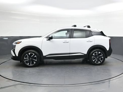 Certified 2026 Nissan Kicks SV w/ Cold Weather Package AWD/4WD image 12