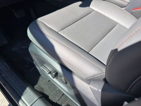 New 2026 Ford Explorer Active w/ Active Comfort Package AWD/4WD image 14