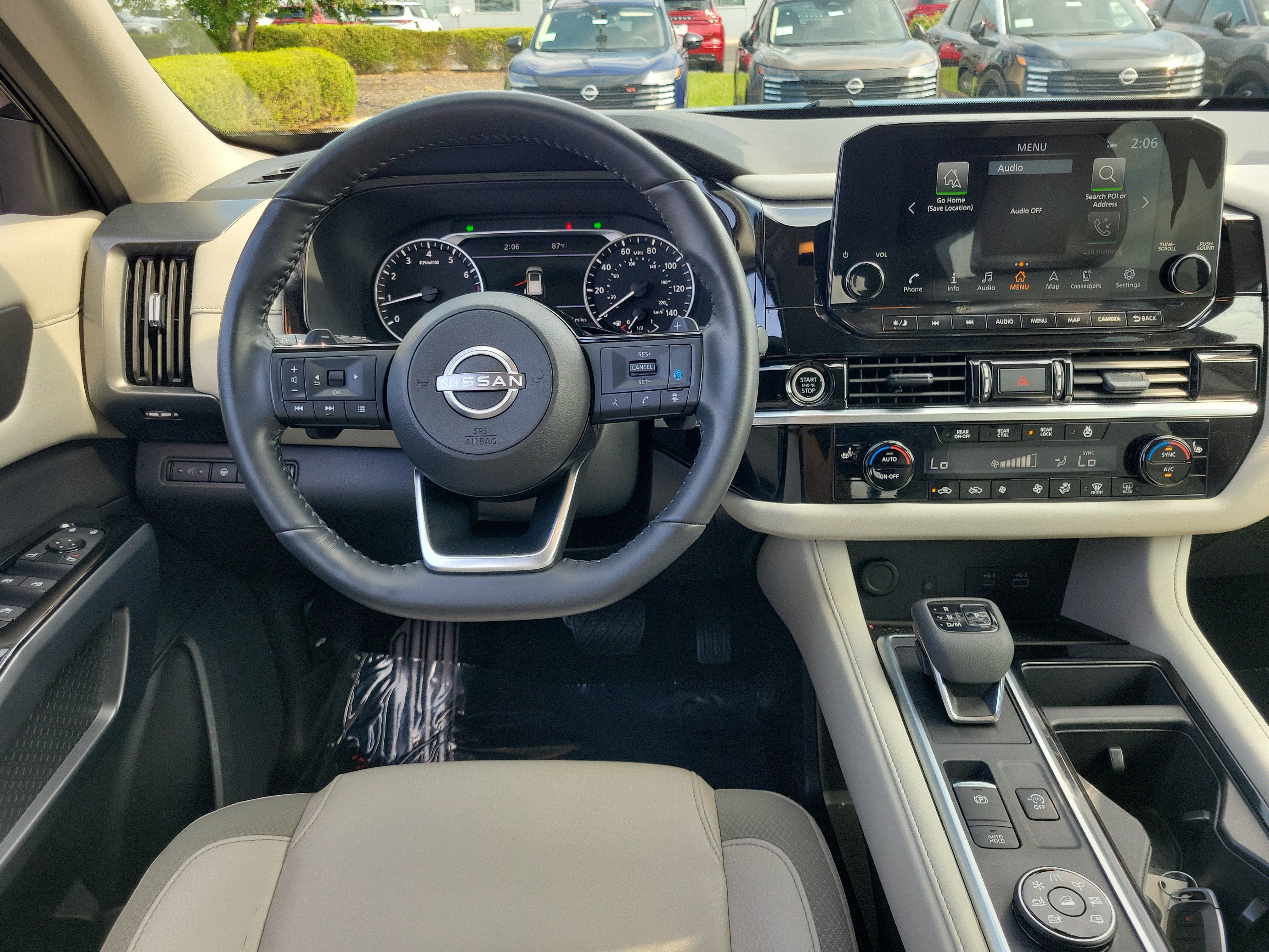 Certified 2024 Nissan Pathfinder SL AWD/4WD image 10