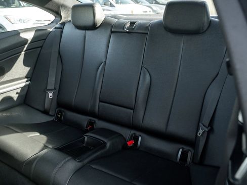 Used 2019 BMW 430i xDrive Coupe w/ Convenience Package image 9