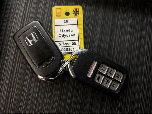 Used 2020 Honda Odyssey EX image 38