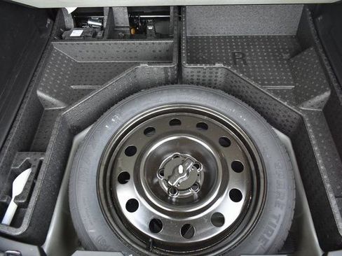 Used 2024 Ford Edge Titanium image 42