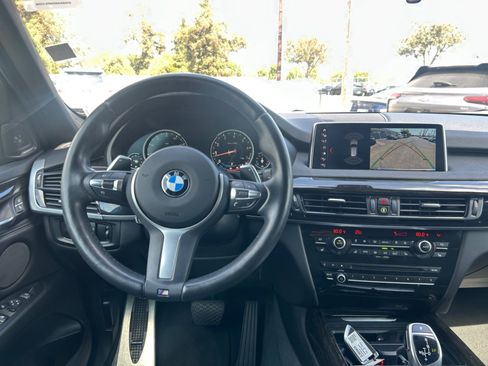 Used 2018 BMW X5 xDrive50i AWD/4WD image 16