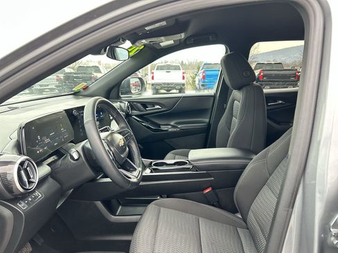 Used 2025 Chevrolet Equinox LT image 21