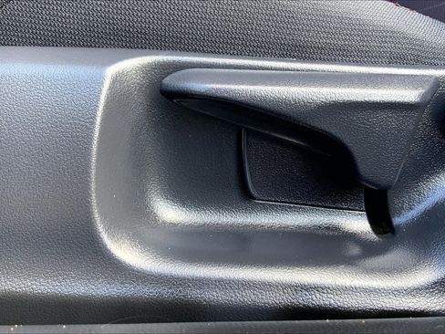 Used 2025 Toyota Corolla SE image 35