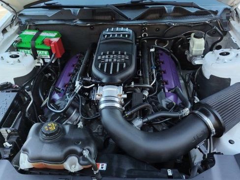 Used 2014 Ford Mustang GT Premium w/ Equipment Group 402A image 9