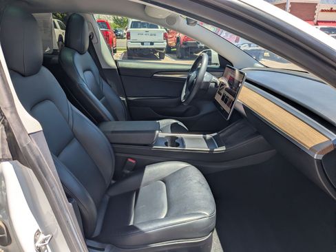 Used 2022 Tesla Model 3 Long Range AWD/4WD image 30