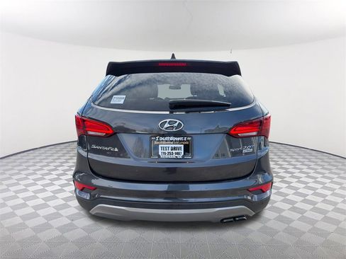 Used 2017 Hyundai Santa Fe Sport image 6