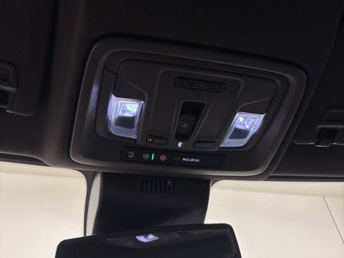 Used 2024 Chevrolet Silverado 1500 LTZ AWD/4WD image 15
