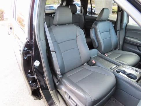 Certified 2023 Honda Passport EX-L image 16