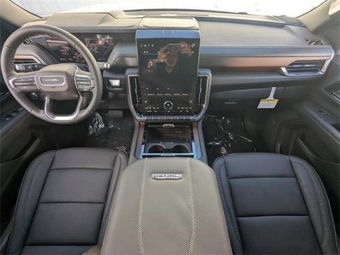 New 2026 GMC Yukon XL Denali image 19