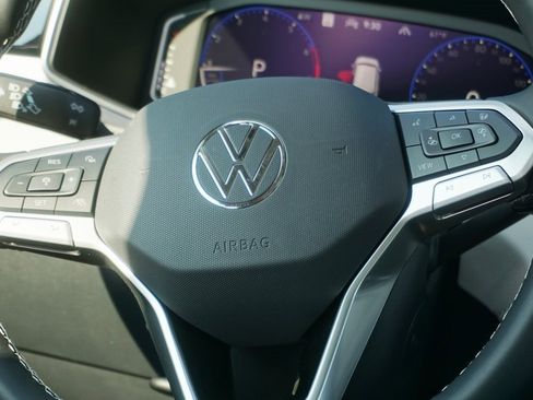 New 2025 Volkswagen Taos SEL image 11