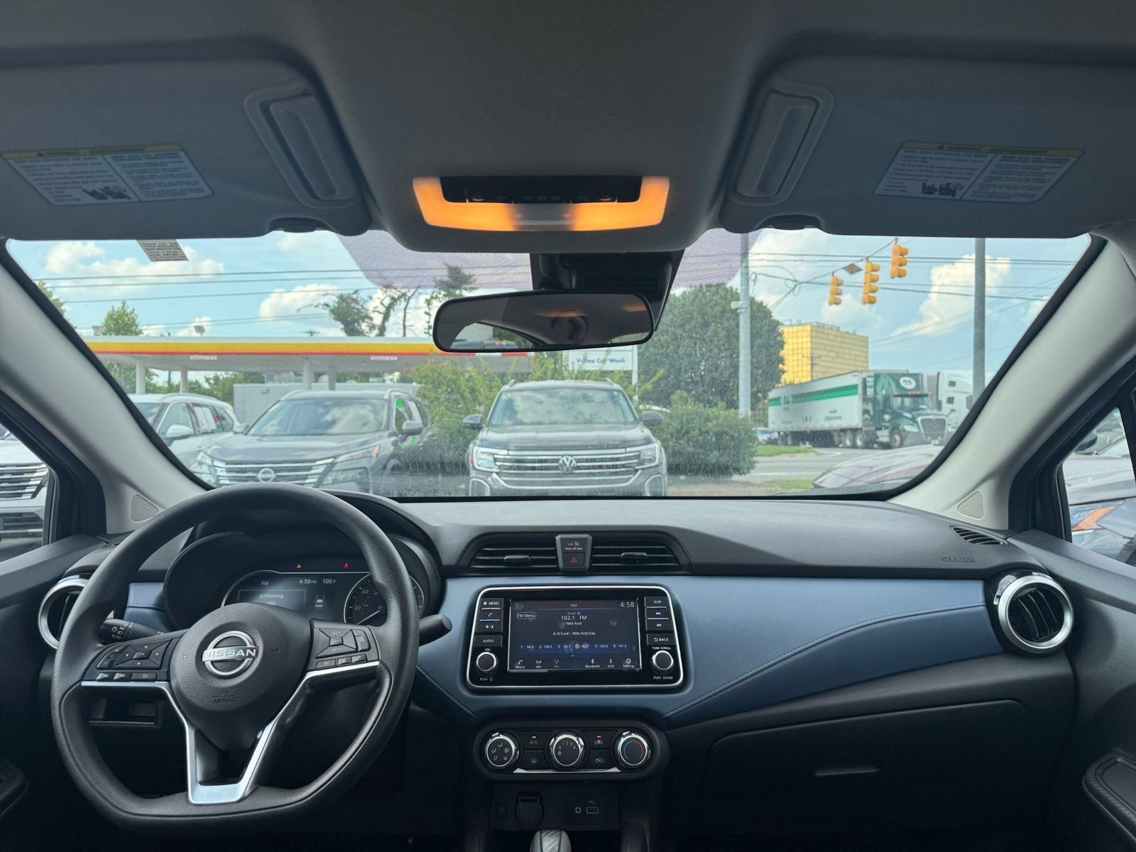 Used 2025 Nissan Versa SV FWD image 30