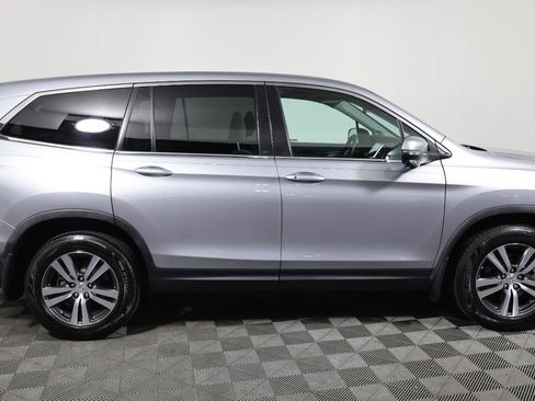 Used 2018 Honda Pilot EX image 4