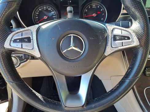Used 2018 Mercedes-Benz GLC 300 4MATIC image 20