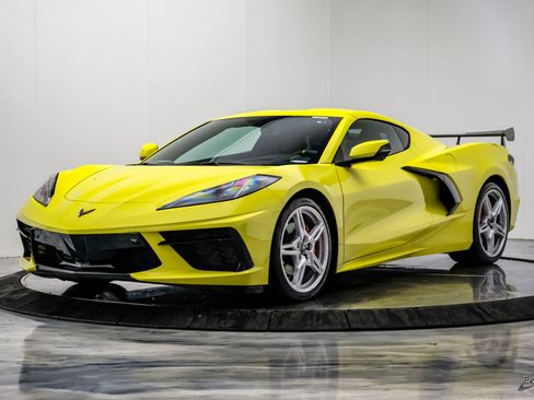 Used 2021 Chevrolet Corvette Stingray Premium Cpe w/ 3LT RWD image 9