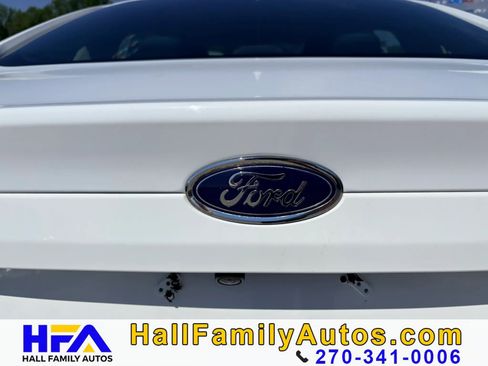 Used 2019 Ford Fusion SE FWD image 31