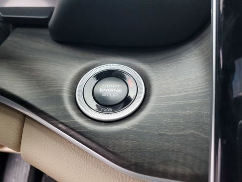 New 2025 Jeep Grand Cherokee L Limited AWD/4WD image 18
