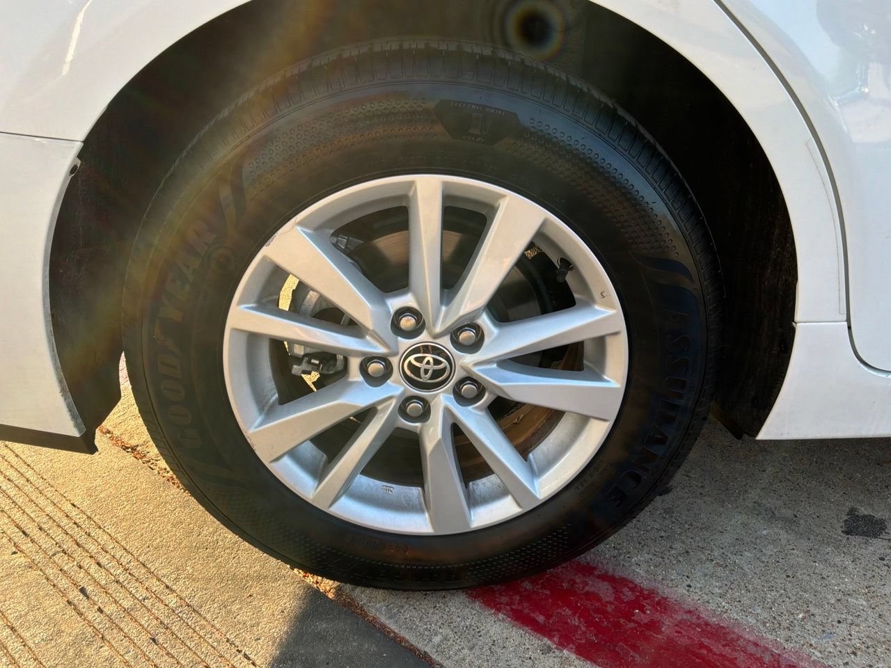 Used 2026 Toyota Camry LE FWD image 9