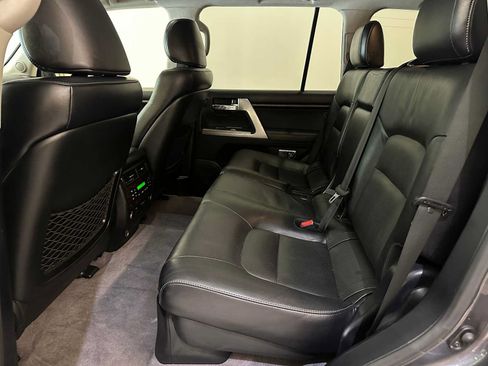 Used 2013 Toyota Land Cruiser AWD/4WD image 41