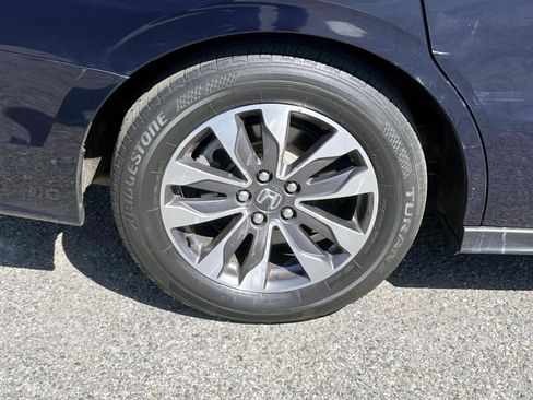 Certified 2023 Honda Odyssey EX-L image 7