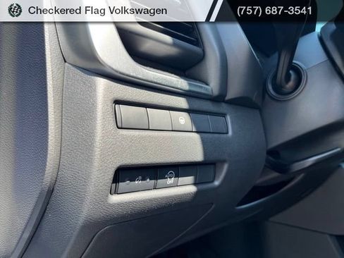Used 2023 Nissan Rogue SV AWD/4WD image 17