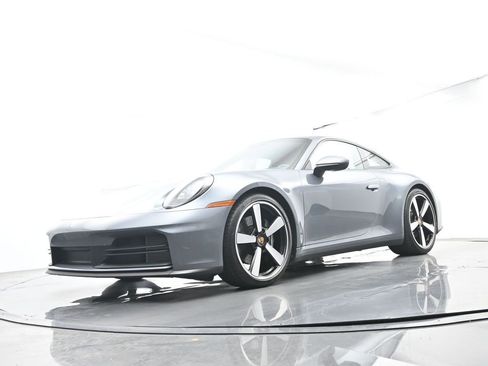 Certified 2025 Porsche 911 Carrera RWD image 44