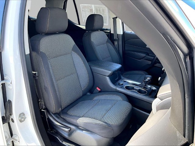 Used 2021 Chevrolet Traverse LT w/ LPO, Blackout Package AWD/4WD image 11