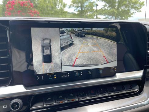 Used 2023 Chevrolet Silverado 1500 High Country w/ High Country Premium Package RWD image 14