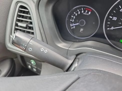 Used 2019 Honda HR-V LX image 20