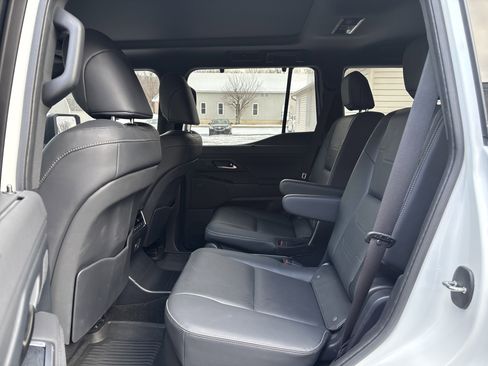 Used 2024 Lexus GX 550 w/ Accessory Package (2T) image 14