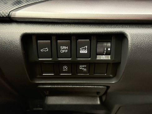 Used 2022 Subaru Forester Premium AWD/4WD image 36