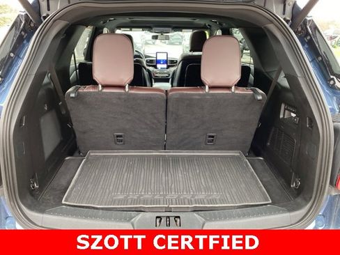 Used 2020 Ford Explorer Platinum w/ Premium Technology Package image 6