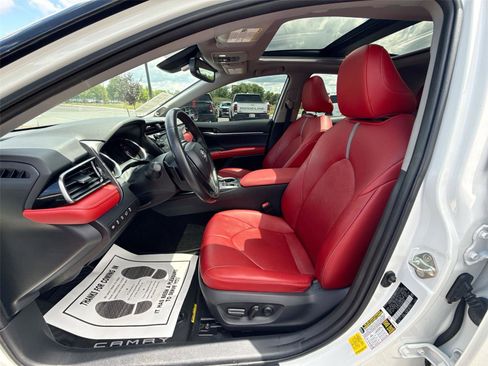 Used 2020 Toyota Camry XSE w/ Driver Assist Package FWD image 16