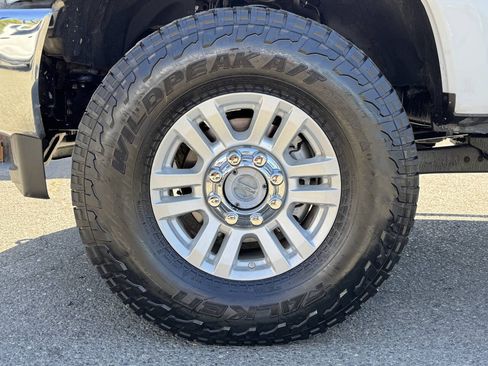 Used 2018 Ford F250 XL w/ Power Equipment Group AWD/4WD image 28