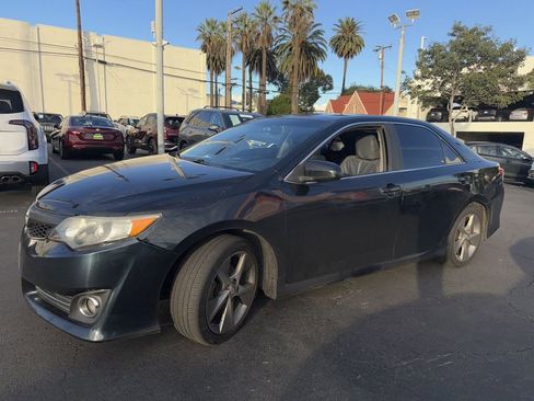 Used 2012 Toyota Camry SE image 11