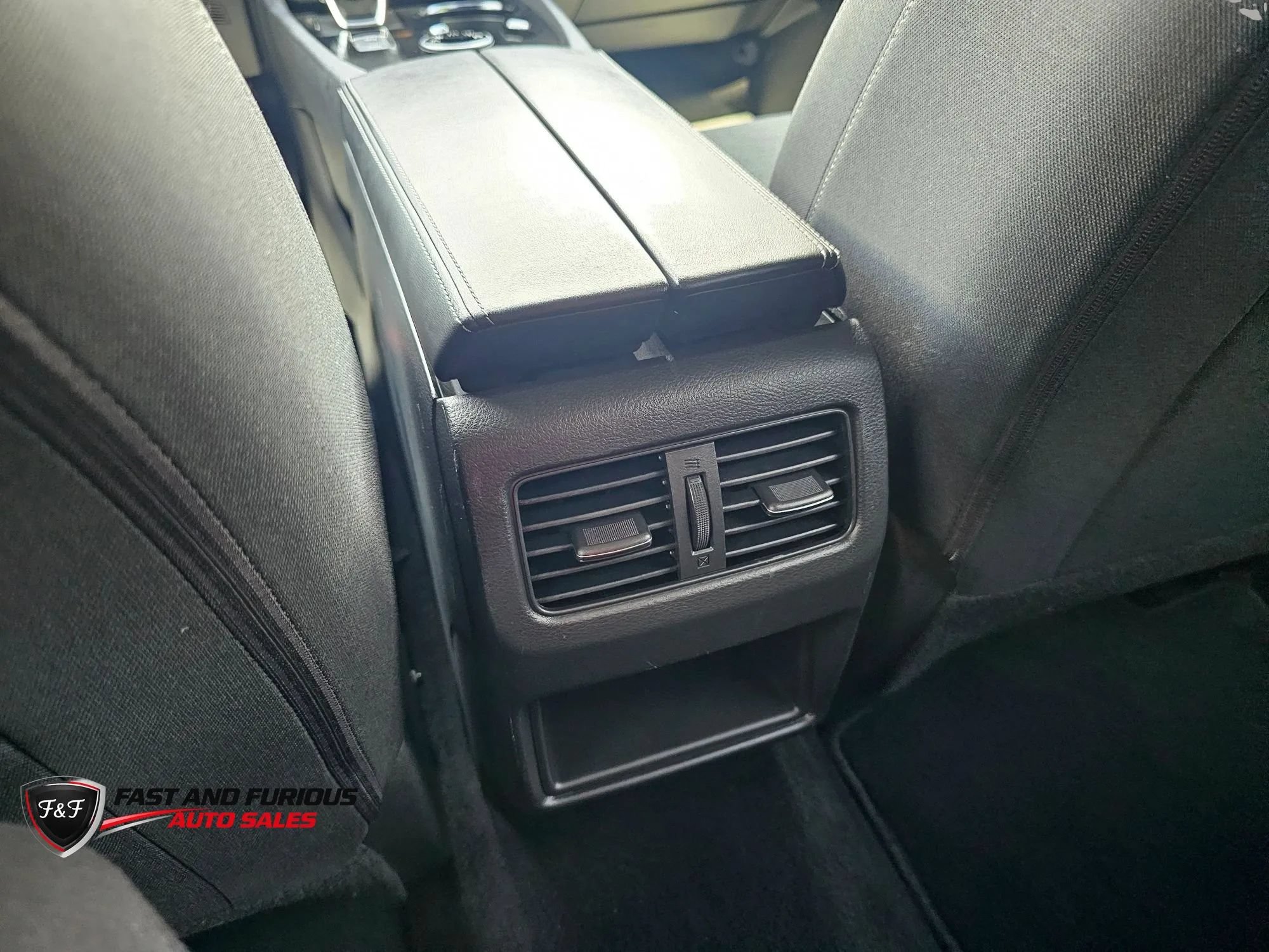 Used 2021 Nissan Rogue S AWD/4WD image 30