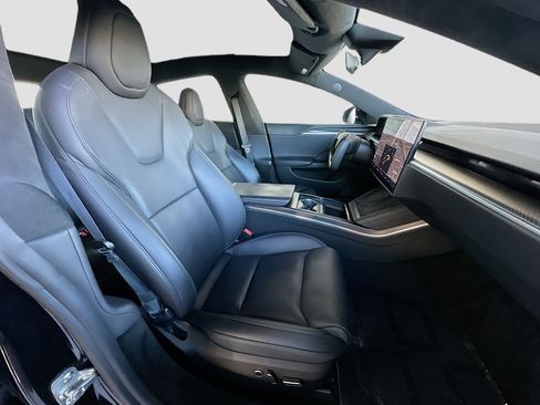 Used 2022 Tesla Model S Plaid image 30