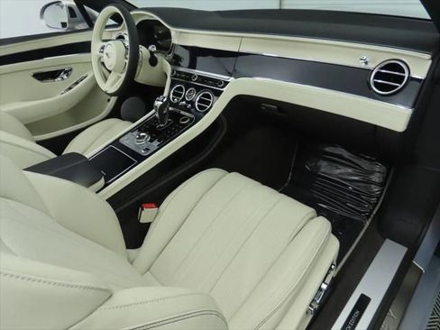 New 2025 Bentley Continental GTC image 26