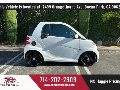 Used 2013 smart fortwo pure RWD image 5