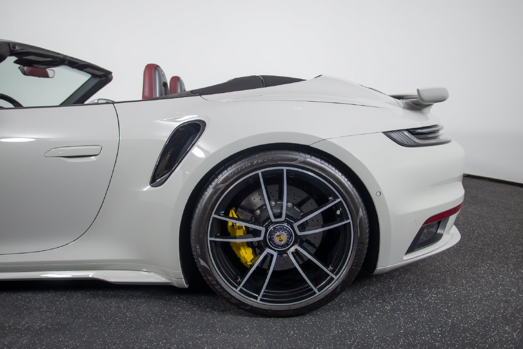 Used 2022 Porsche 911 Turbo S w/ 911 Turbo Sportdesign Package AWD/4WD image 21